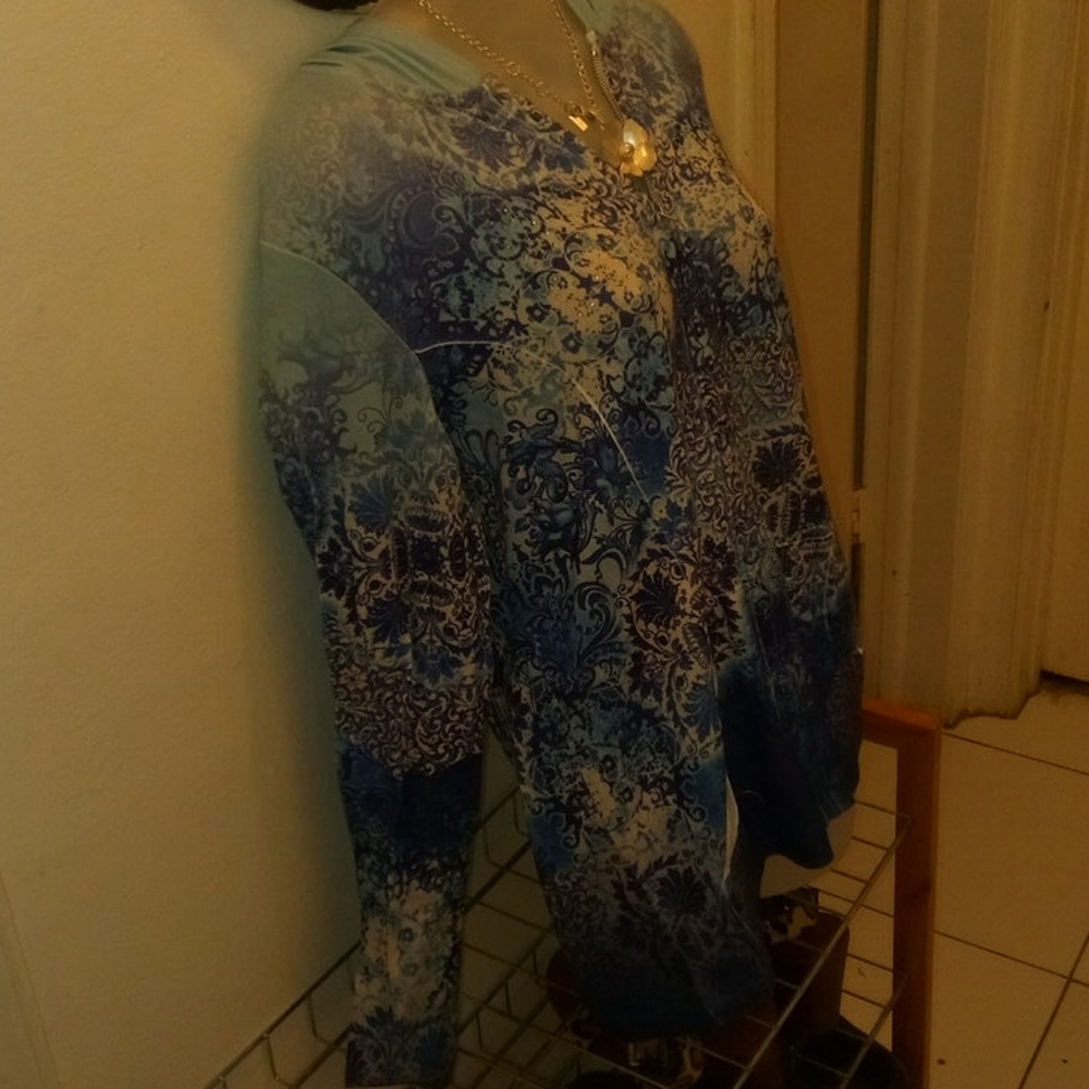 🥰💥🆑 NWT 🆕Como Vintage Lovely Blue Patterned Zippered Hoodie NWT - Picture 4 of 9